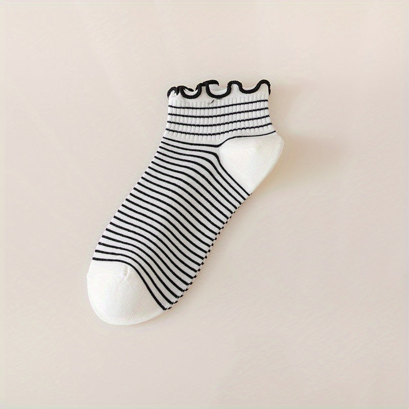 5\u002F 10 Pairs of Fringed with wooden ears Patterned Cozy Socks - Soft Blend, Novelty Knit Fabric, Mid Tube Design, Casual Wear for Women and Girls, Perfect Gift Idea