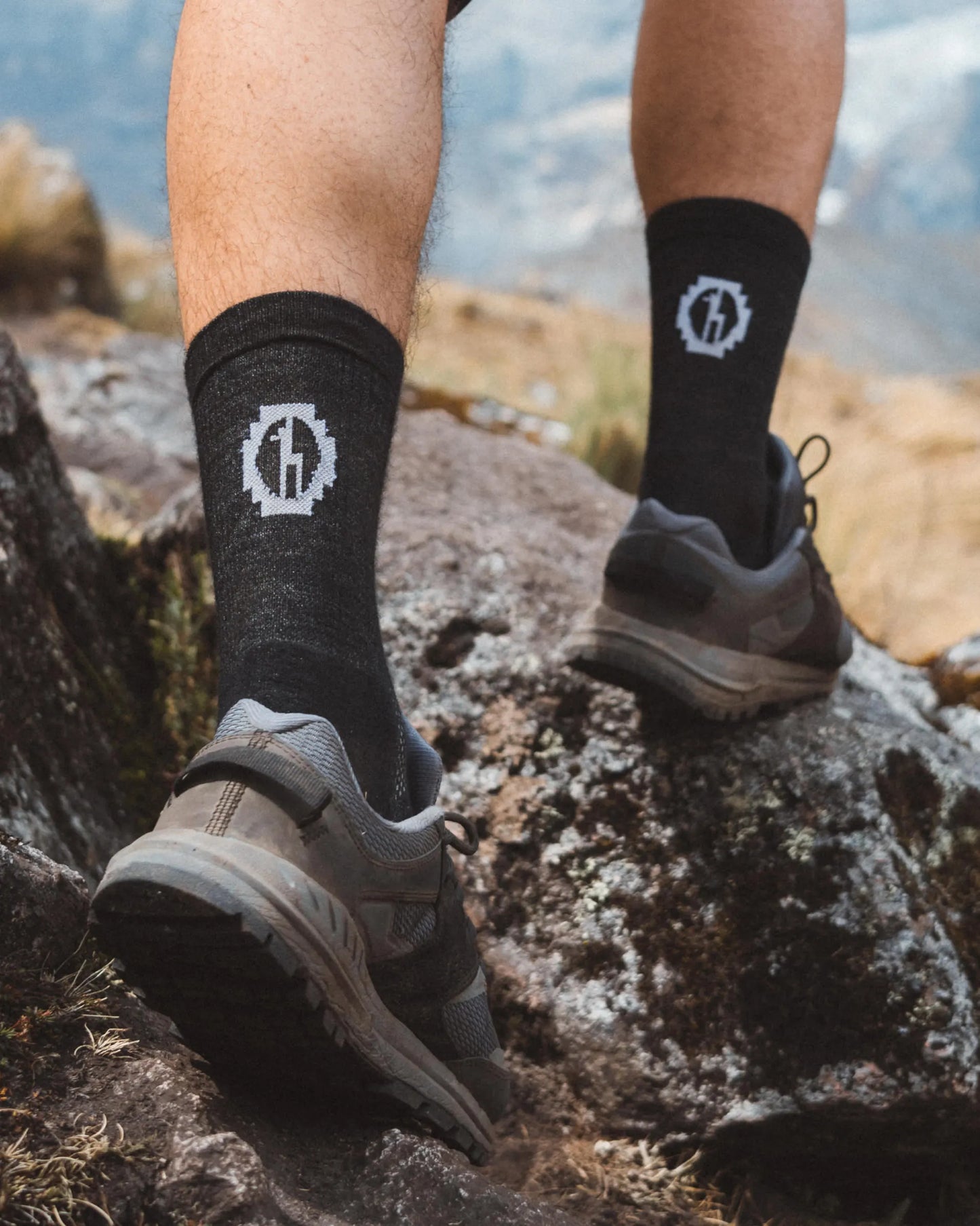 LUI Trail 3/4 Crew Socks